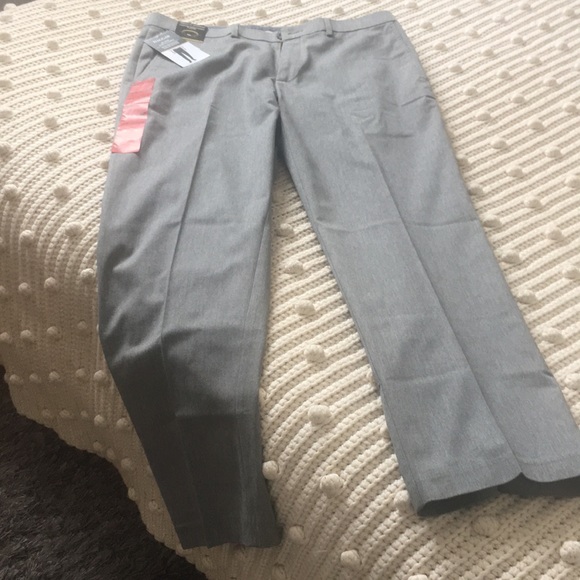 Men’s Pants - Picture 2 of 3